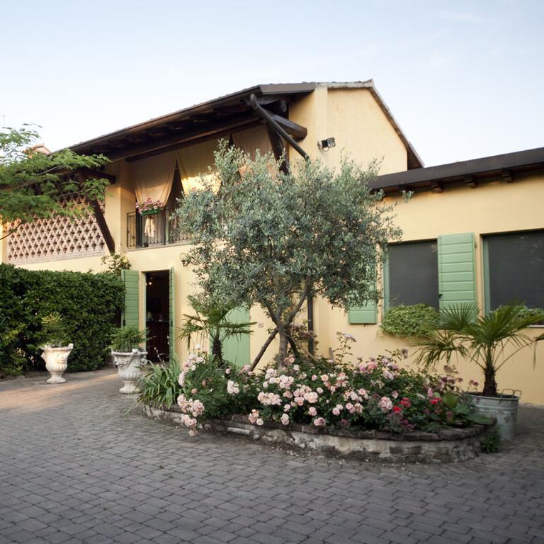 Agriturismo Corte Gaia Castiglione Delle Stiviere Ngoại thất bức ảnh